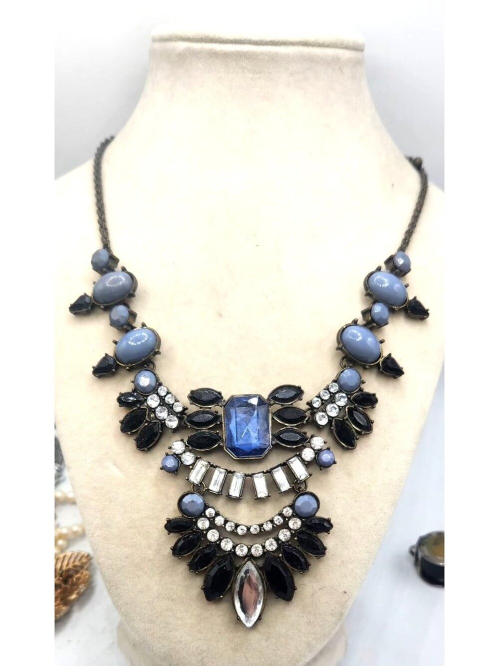 Statement Necklace With Blue & Black Rhinestones & Chain Design